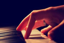 曼联客场不敌对手，遭遇连败